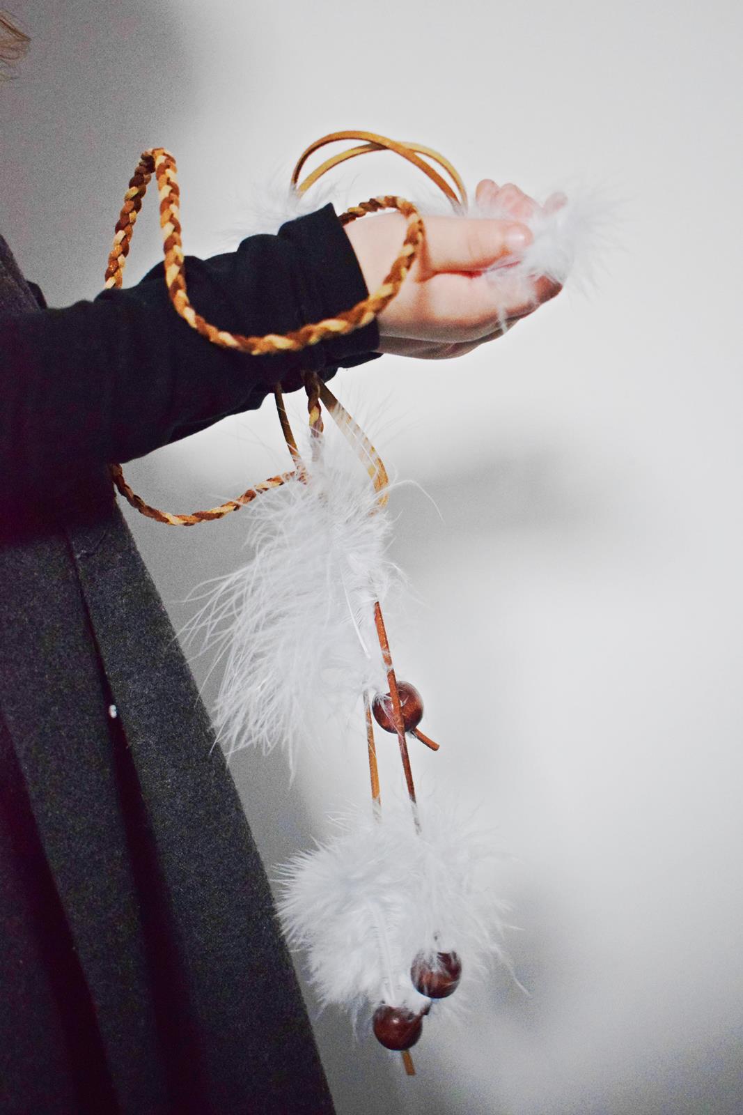 Diy couronne de plumes et de perles our little family le blog 5 bis