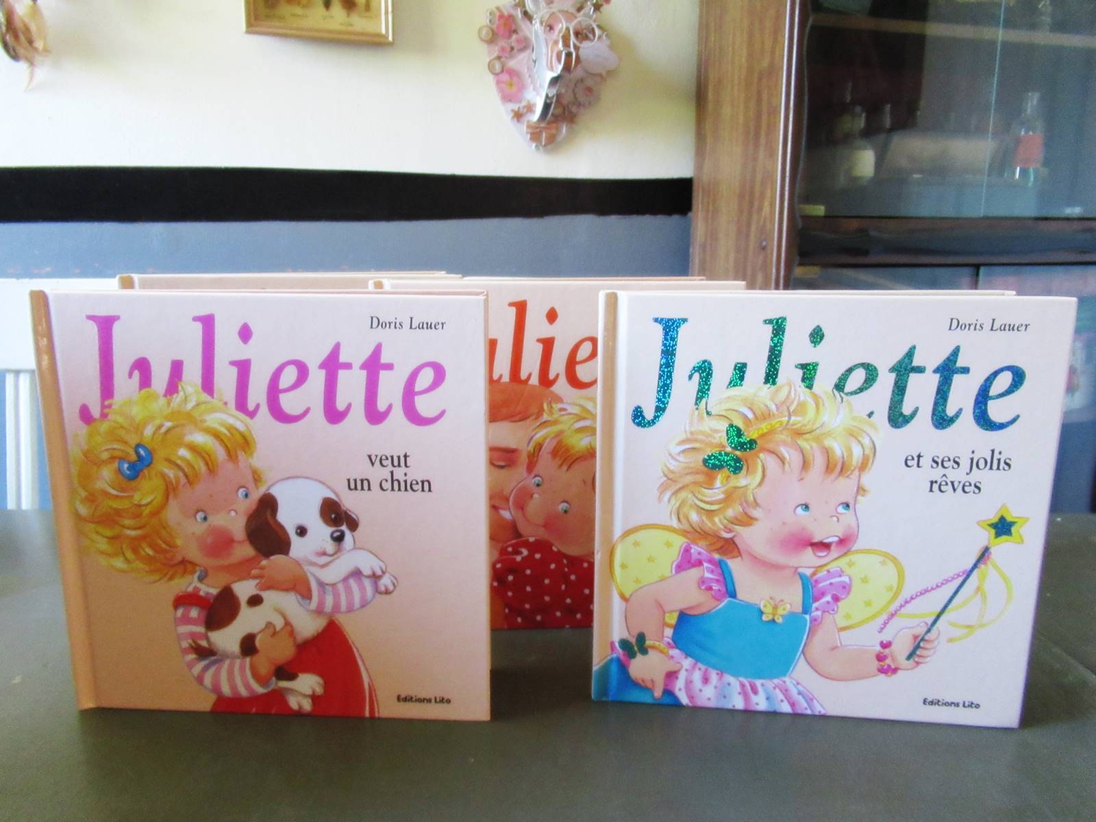 Juliette livre en cursive editions lito