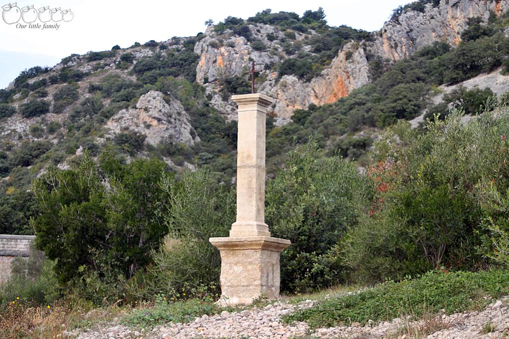 Saint guilhem le desert 11