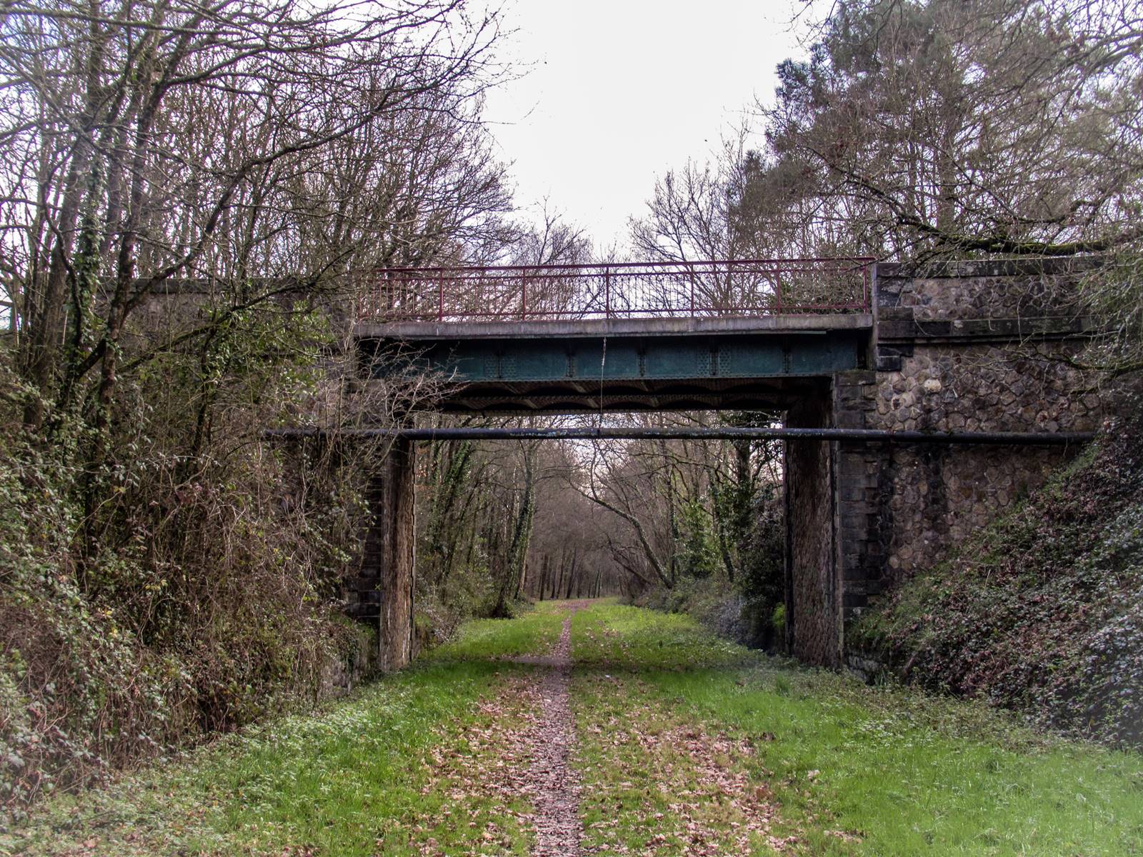 Sentier saint vincent des landesimg 7696